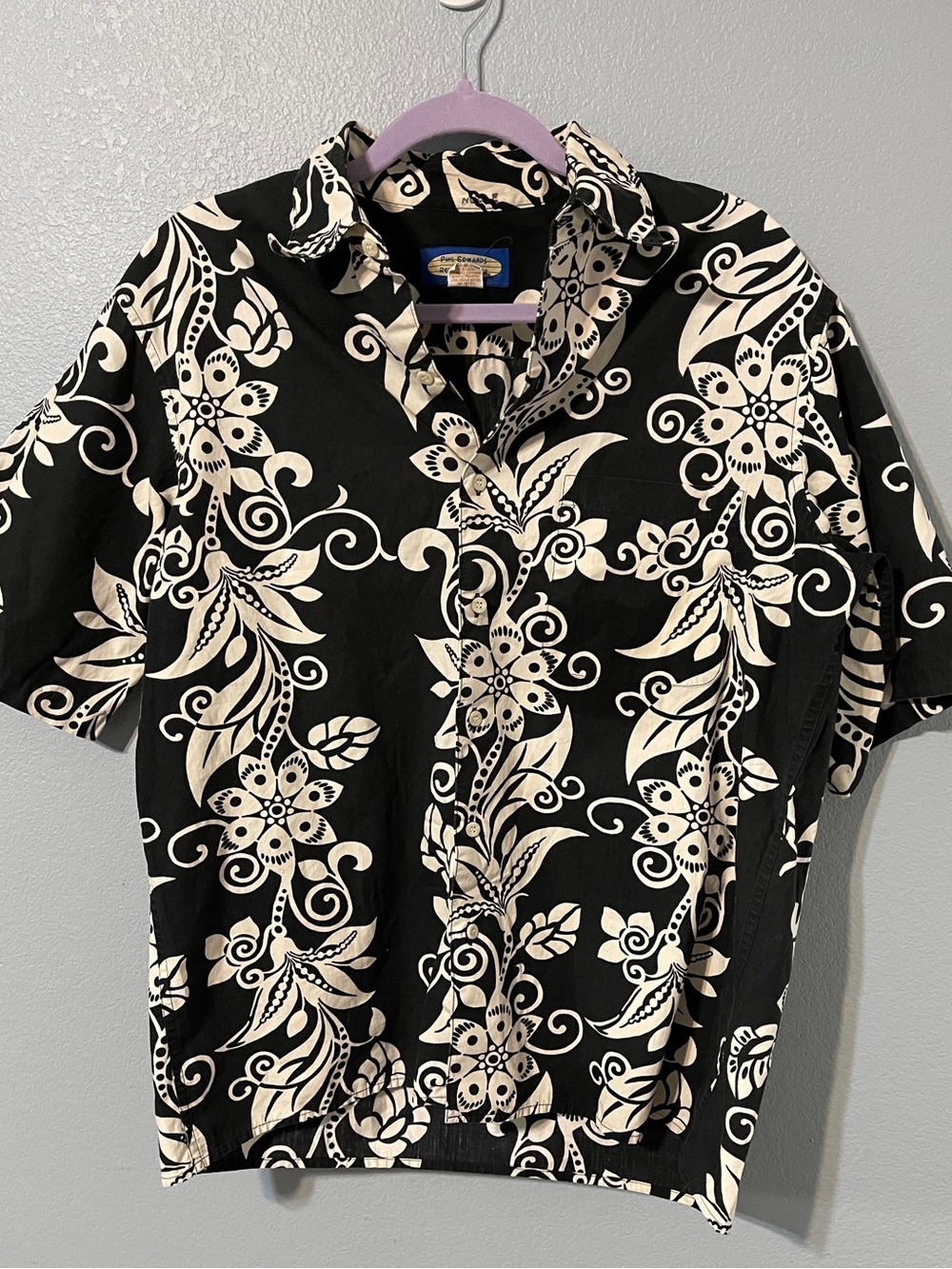 Reyn Spooner Hawaiian Black Cream Shirt Floral Phil Edwards Resort Aloha Medium